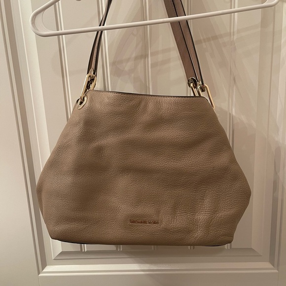 Michael Kors Handbags - Michael Kors Raven Large Pebbled Leather Shoulder Bag - Taupe